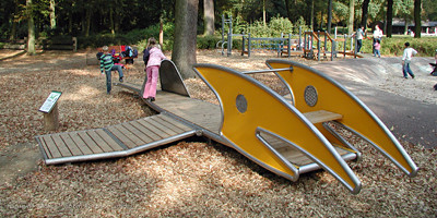 Referenzbild Themenspielplatz Dinosaurier